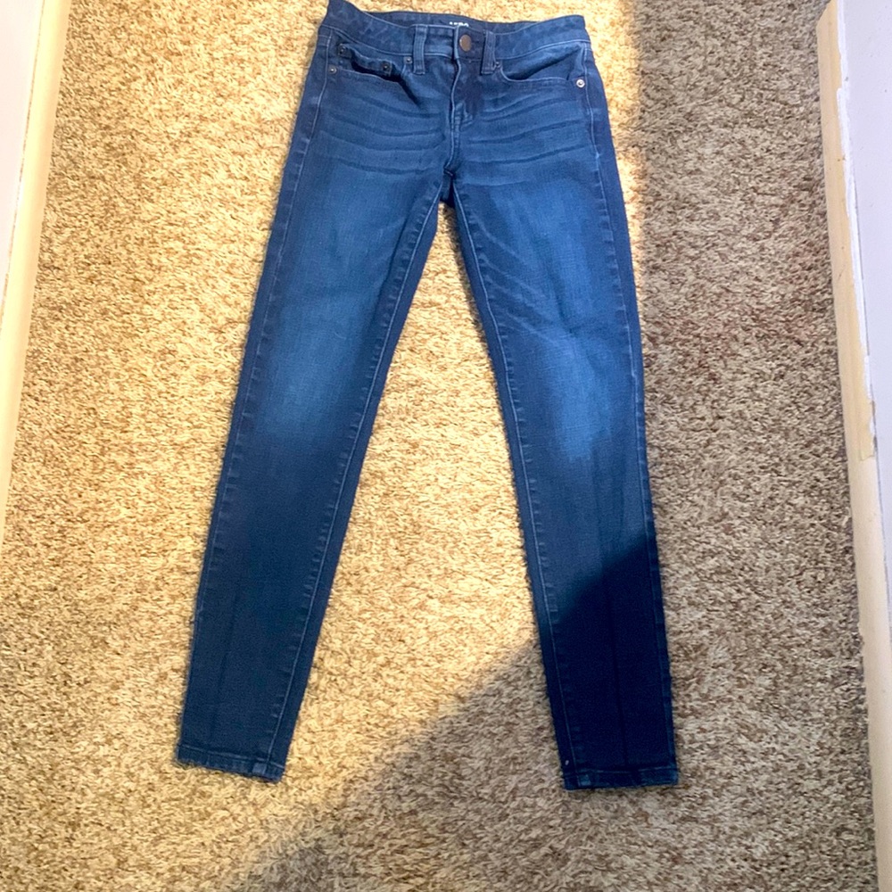 Blue skinny jeans